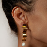 Lunette Earrings in Gold